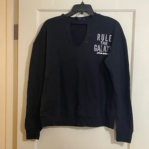 Star Wars black sweatshirt. Size Medium.  Good condition.